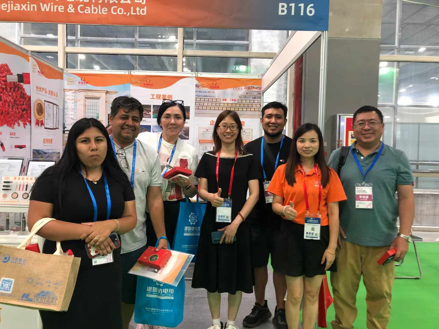 快猫视频网站入口公司2024年广州国际光伏展火热收官，实力产品强势圈粉